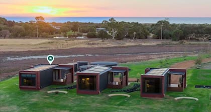 Samphire Chalet Tuart—Luxury Amidst Nature