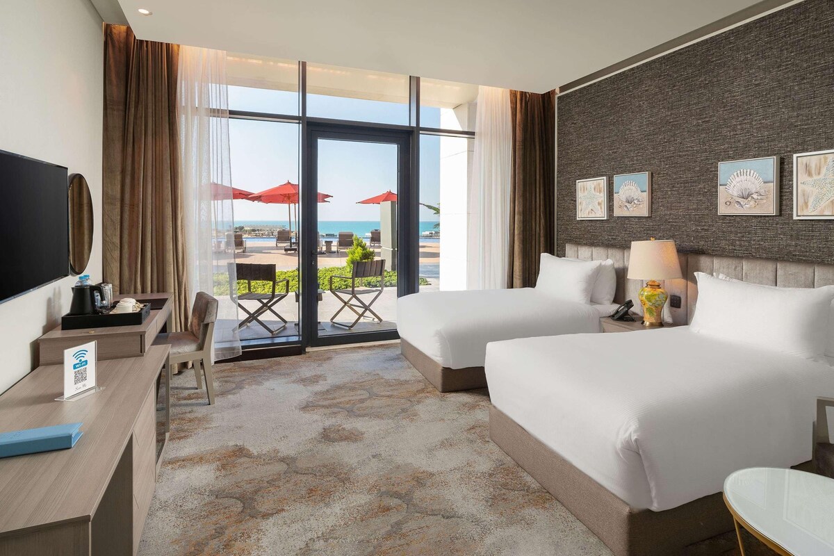 Deluxe Room Twin Beds