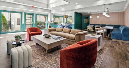 Prime Buckhead Chic Condo in Atlanta