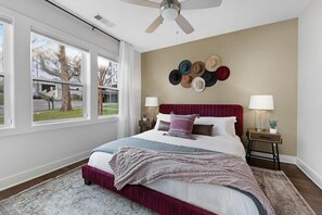 3 sovrum, skrivbord, strykjärn/strykbräda och gratis wi-fi