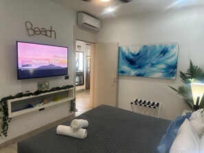 1 soverom, safe på rommet, strykejern/-brett og wi-fi (inkludert)