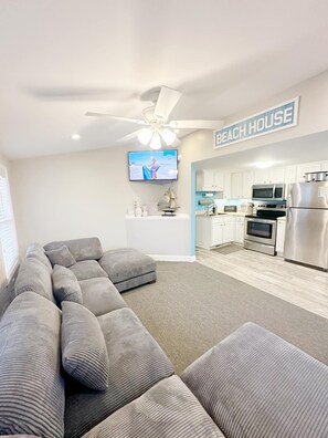 Smart TV - Ocean Lakes Family Campground 2 bedroom 1 bath Complete Makeover in March 2024 (Myrtle Beach)