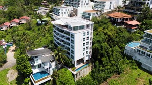 Exterior - Kata (Karon)