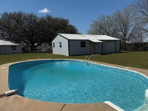 Outdoor pool - Midcentury Retreat on 1 Acre with Pool! Pets Welcome! (Willow Park)