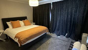 3 bedrooms, WiFi, bed sheets