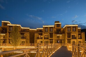 Exterior - Sangdeng Zhuba Starry View Hotel (Garze)