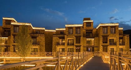 Sangdeng Zhuba Starry View Hotel
