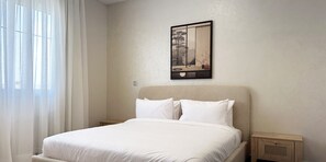 デザイン アパートメント 3 ベッドルーム | 3 室のベッドルーム、遮光カーテン、アイロン / アイロン台、WiFi (無料)