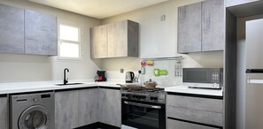 Design Apartment, 2 Bedrooms | Private kitchen | Electric kettle - Kease Qurtubah A-16 Royal Design XZ69 (Riyadh)