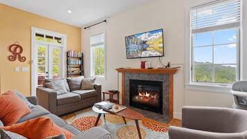 TV, fireplace, offices