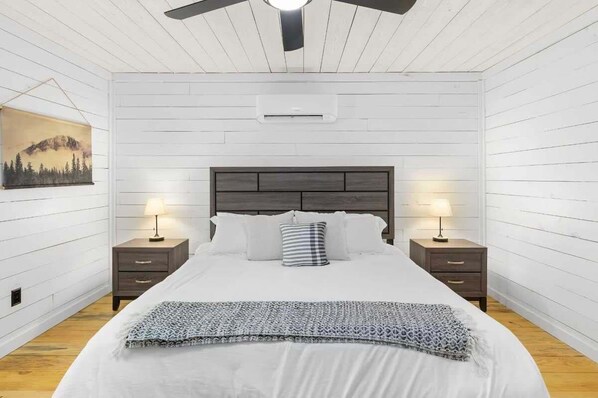 3 habitaciones, tabla de planchar con plancha, cuna de viaje y wifi 