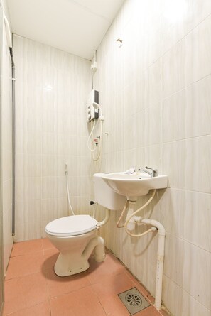 Bathroom - Hotel O Gest Inn (Kota Tinggi)