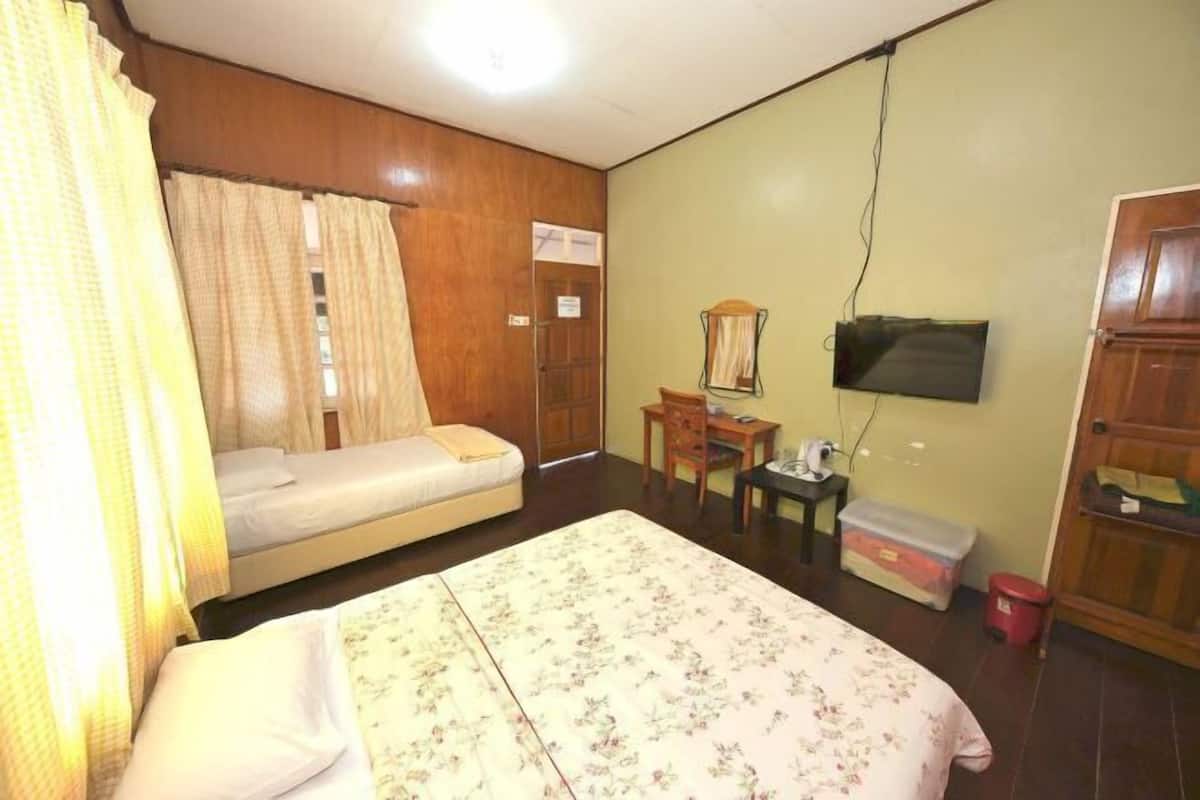 Desk, laptop workspace, free WiFi, bed sheets