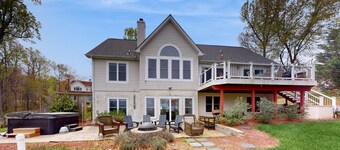 Dog-friendly lake luxury with dry sauna, hot tub, game room