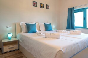 3 bedrooms, in-room safe, iron/ironing board, free WiFi