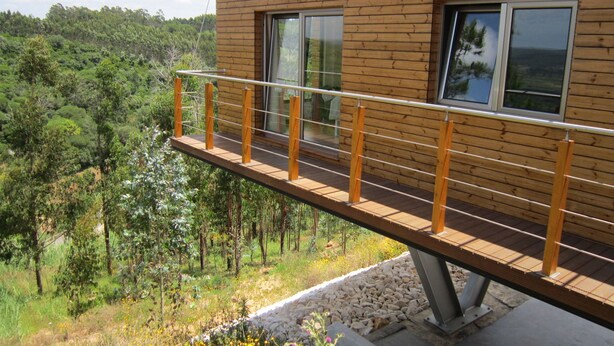 Terrace/patio - Modern Holiday Home in Cela (Cela (Alcobaça))