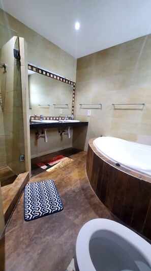 Superior-Apartment, 5 Schlafzimmer, Meerblick | Badezimmer