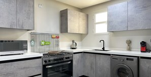 Design Apartment, 2 Bedrooms | Private kitchen | Electric kettle - Kease Qurtubah A-17 Royal Design AG57 (Riyadh)