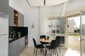 Classic Apartment | Private kitchen