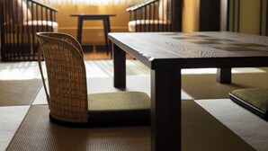 Basic Double Room | Down comforters, in-room safe, blackout drapes, WiFi (free) - bettei tateshinakaorukaze (Chino)