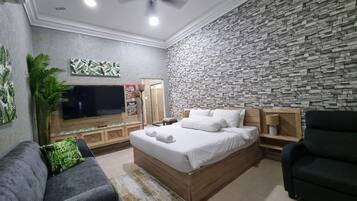 Laptop workspace, free WiFi, bed sheets