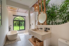 Villa | Bathroom | Towels - Villa Honey (Canggu)