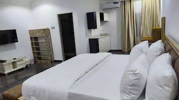 Rom – executive | 1 soverom, individuelt dekorert, individuelt innredet og skrivebord