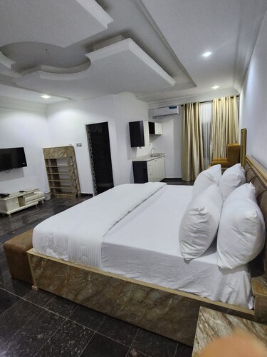 Cozy Residence