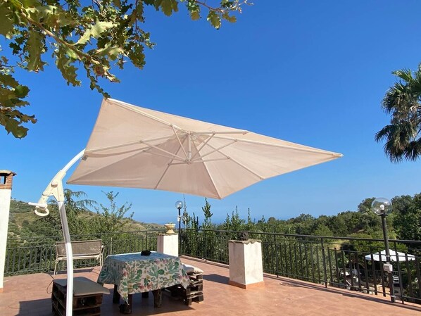 Outdoor dining - Etna-mare, Monolocale "l'antica Botte" (Sicilia)