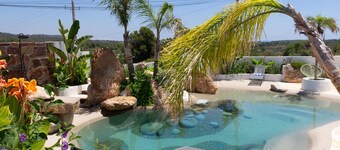 Tropical Oasis Costa Dorada with private pool