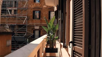 Phòng Deluxe, 1 giường cỡ queen, ban công, quang cảnh thành phố | Ban công