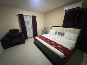 Literie de qualité supérieure, matelas mémoire de forme, bureau