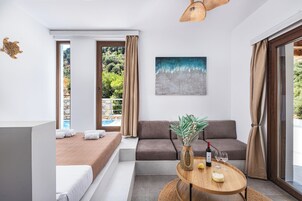 1 Bedroom Deluxe Apartment with Private Pool | Iron/ironing board, free WiFi