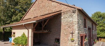 Farmhouse in Basse-Bodeux near forest