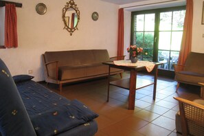 Smart TV - Farmhouse in Basse-Bodeux near forest (Basse-Bodeux)