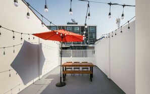 Terrace/patio - Sukhumvit shophouse - 2 mins skytrain (Bangkok)