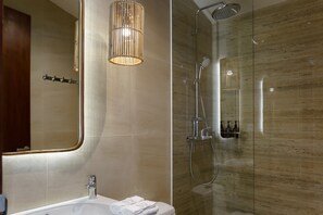 Shower, hair dryer, bathrobes, slippers - Sunny Cuddles (Canggu)