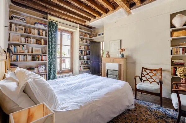 1 bedroom, desk, iron/ironing board, free WiFi