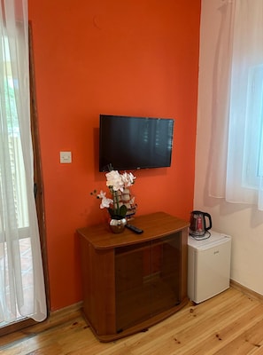 Standard Room | Minibar, free WiFi, bed sheets - Themis Apart Hotel (Kotor)