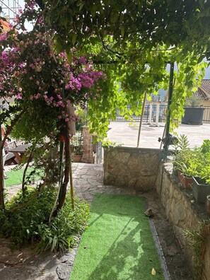 Exterior - Themis Apart Hotel (Kotor)