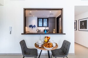 تناول الطعام