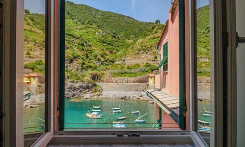 Maemuna Sea View Apartment