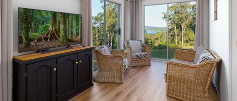 TV, fireplace, offices