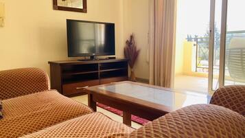 2 chambres, fer et planche Ă repasser, Wi-Fi, draps fournis