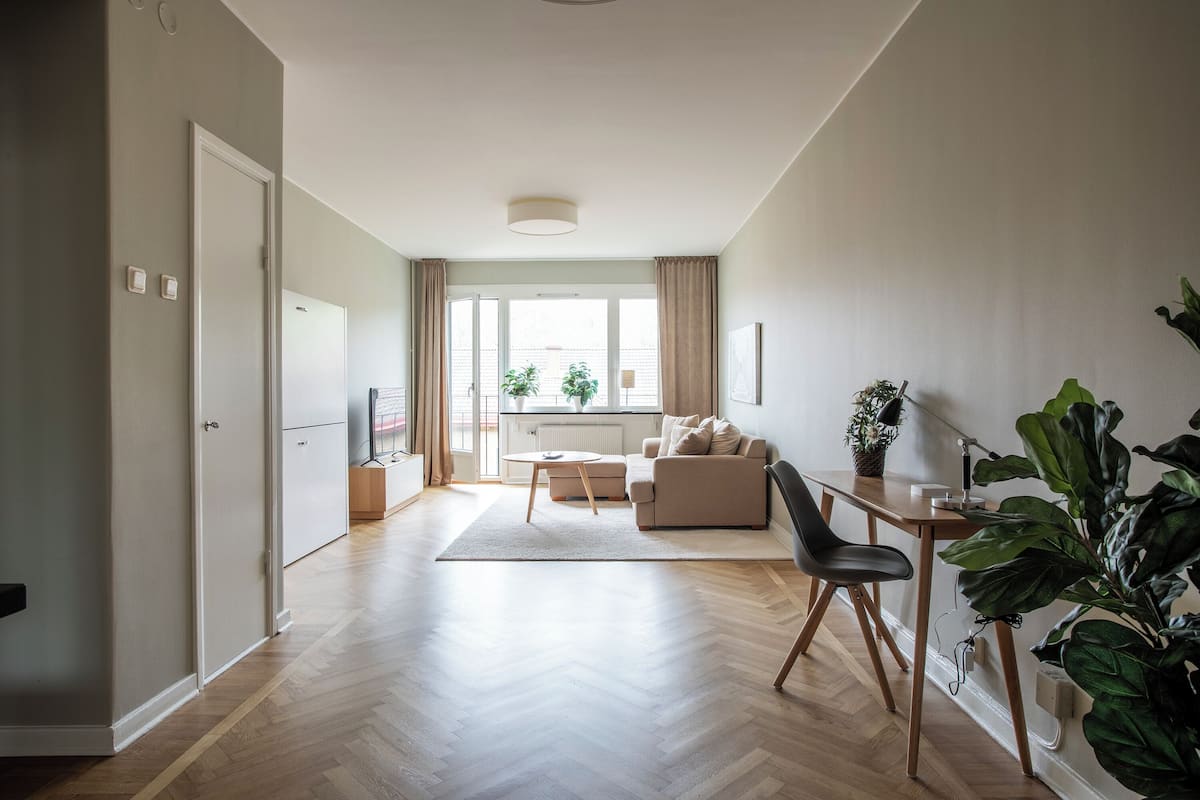 Deluxe Apartment | 1 bedroom, iron/ironing board, free WiFi, bed sheets