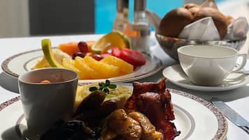 Free daily continental breakfast