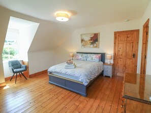 Cottage | 4 bedrooms, individually decorated, individually furnished, free WiFi - The Skating Rock (Milleens)