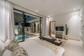Deluxe Villa, Pool View | 2 bedrooms, in-room safe, individually decorated, desk - Villa Golden (Canggu)