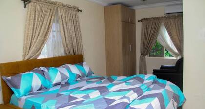 D Dov Guest House