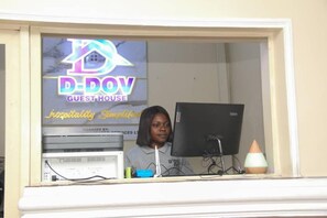 Reception - D Dov Guest House (Port Harcourt)